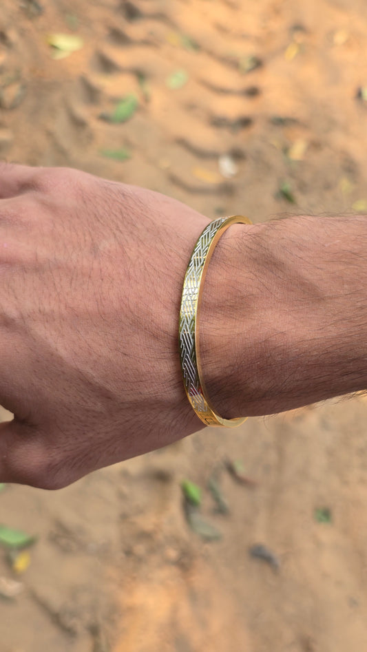 Elegant Dual-Tone Textured Men's Kada Bracelet