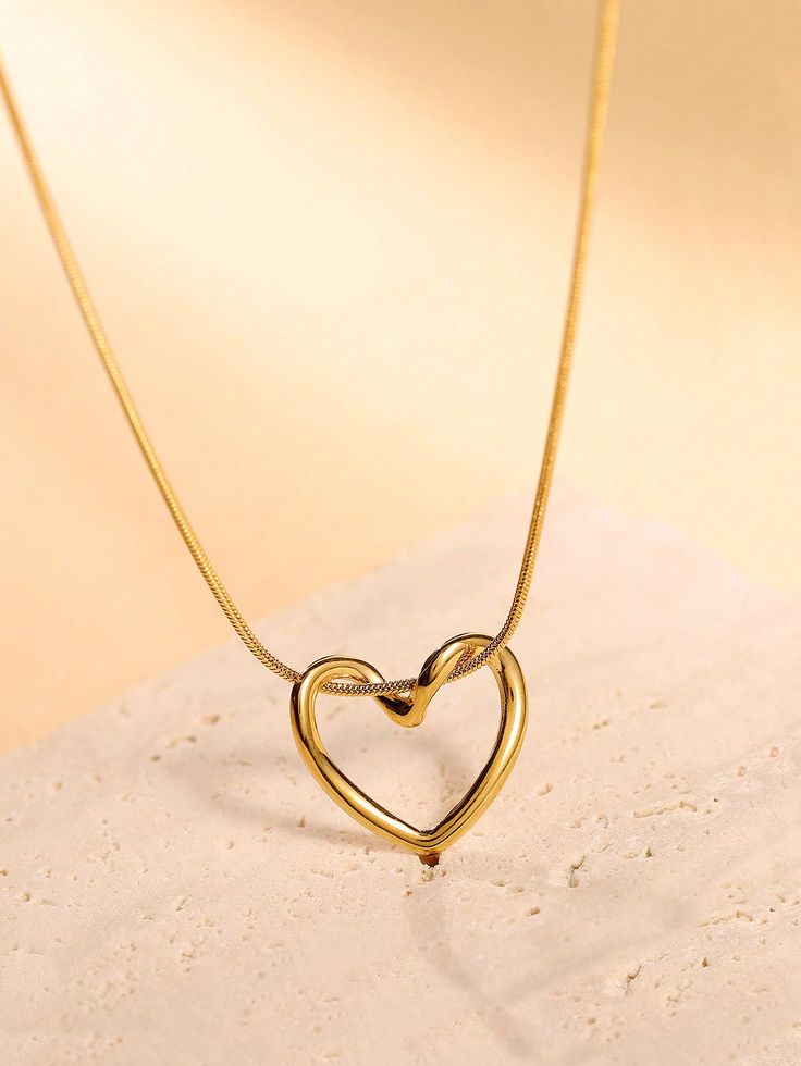 Minimal Heart Pendant Gold-Plated Necklace