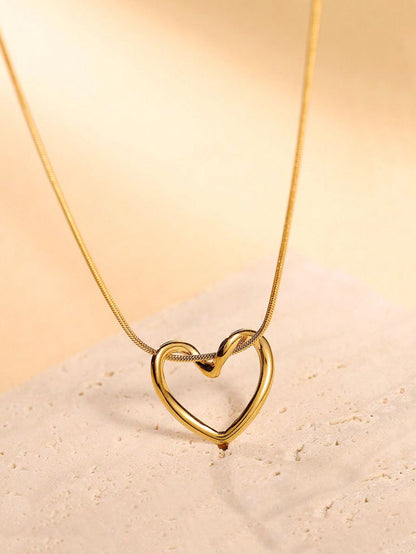 Minimal Heart Pendant Gold-Plated Necklace