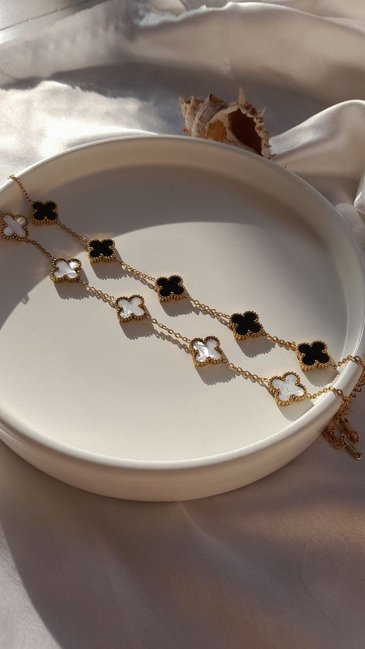 White And Black Clover Gold-Plated Elegant Bracelet