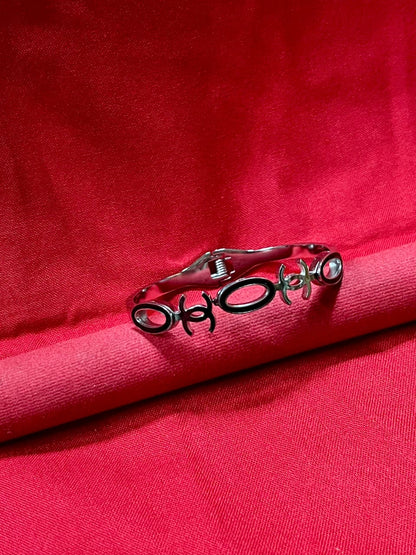 Stylish Silver Kada with Modern Geometric Motif