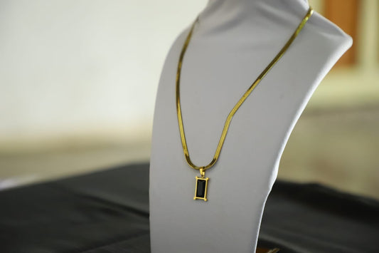 Black Stone Gold Pendant Necklace