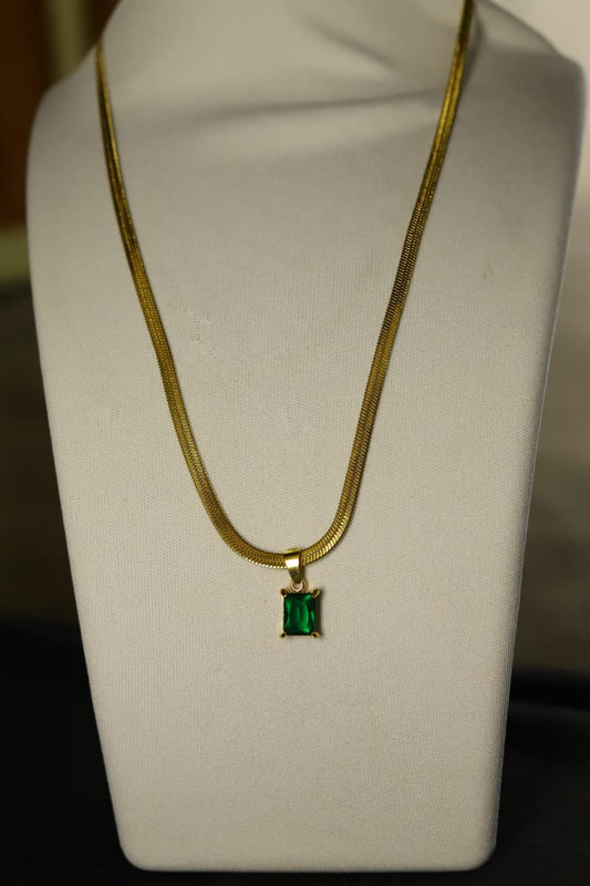 Green Gold Pendant Necklace