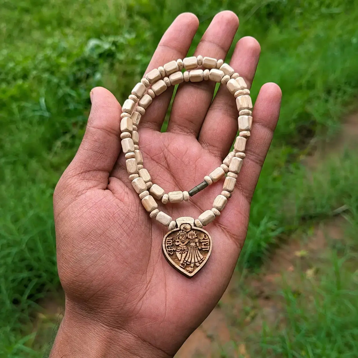 Vrindavan Tulsi mala with heart shaped Radha Krishna pendant, included in the set
