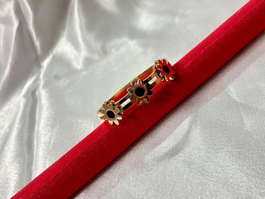 Elegant Flower Charm Kada– Black & Red Enamel Floral Design
